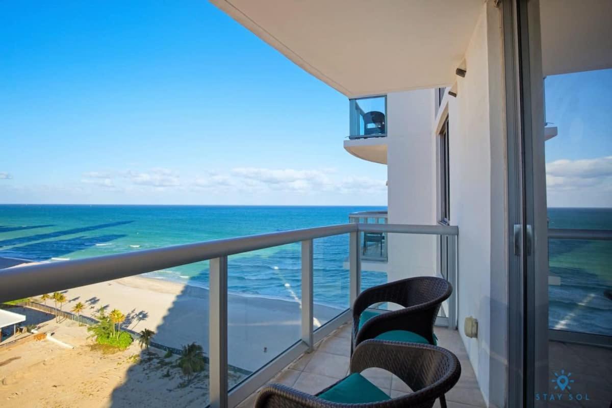מיאמי ביץ' Beachfront Resort Pool Ocean View Balcony מראה חיצוני תמונה